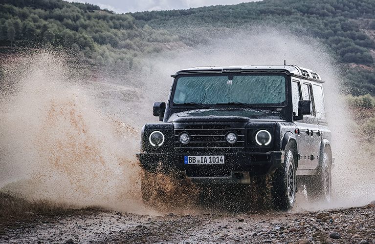 Grenadier im Schlamm